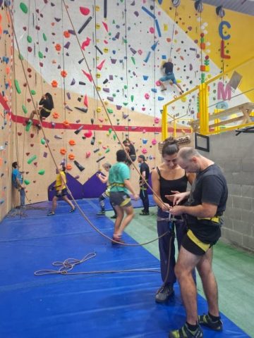 Formación en escalada para migrantes. Proyecto Climb It UP | Proyectos Europeos Defoin
