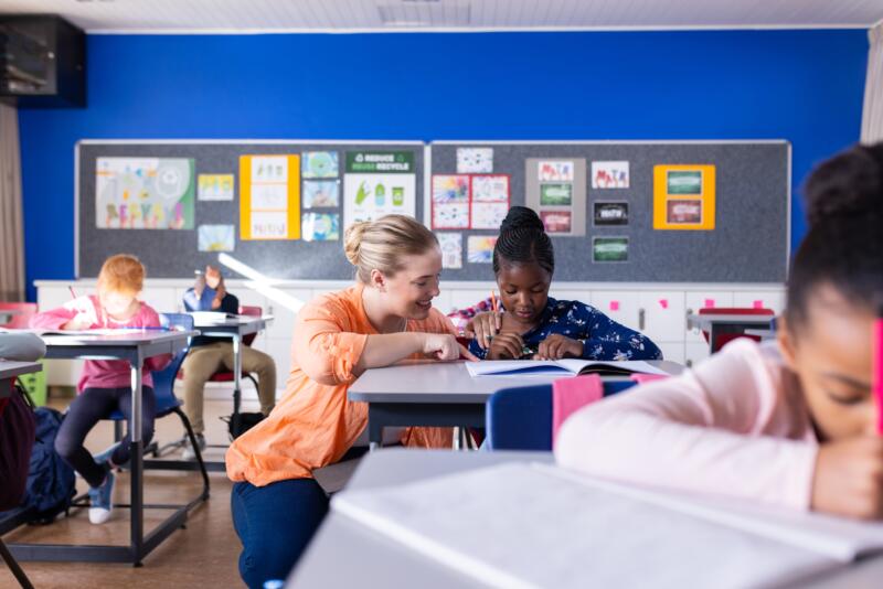 Apoyo Educativo ACNEE: Programas en Aula Referencia